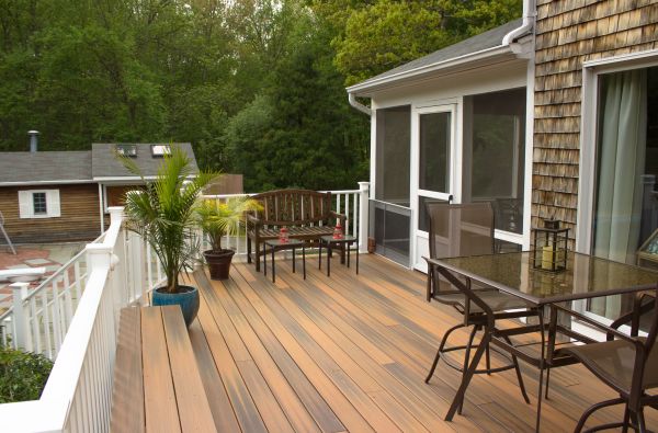 Decking Service in Lawrence