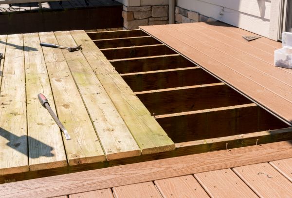 Cost of Deck Floor Replacement in Lawrence